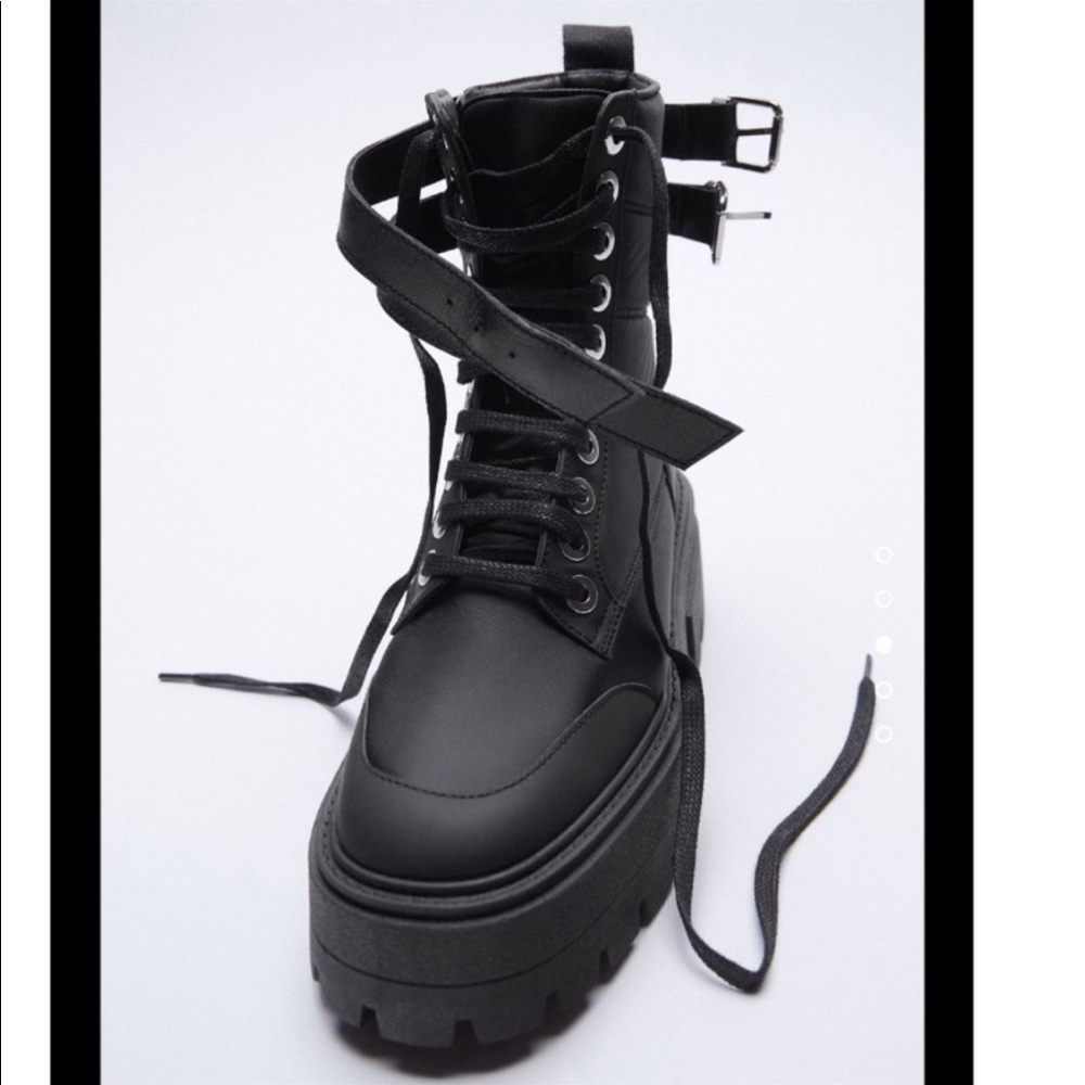 Zara black thick sole lace ups , quilted , doble buckled ,combat boots - Picture 7 of 12